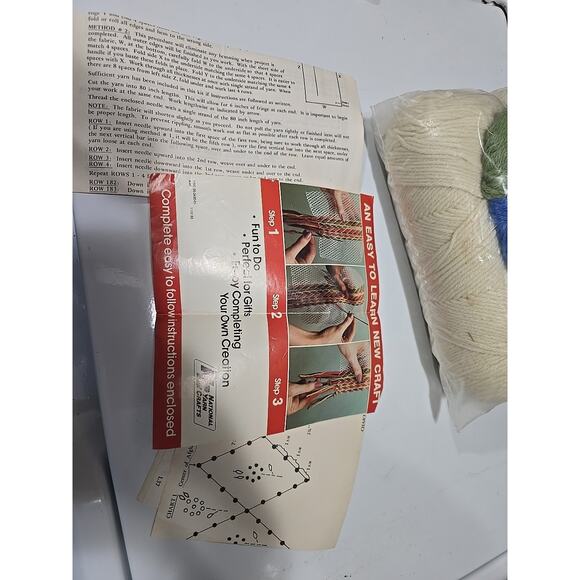 Vtg Lasetta Floral Candlewick Fringe Edge Home Decor Throw Afghan Craft Kit - Picture 5 of 5